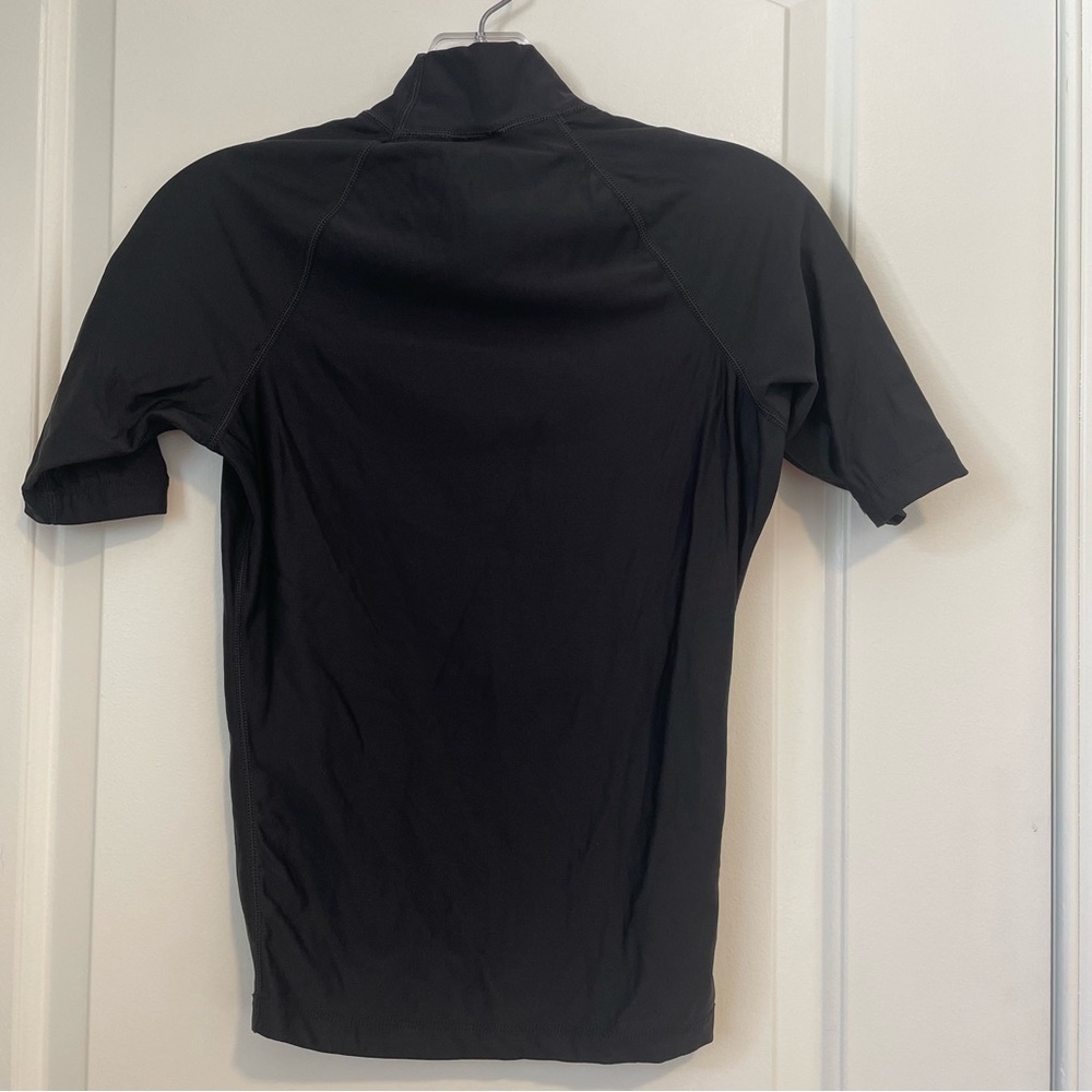QUICKSILVER | Black Rash Guard - Picture 2 of 4